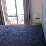 Em Casa Longe De Casa, Tao Bom! *