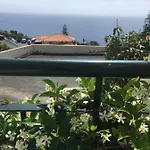 Em Casa Longe De Casa, Tao Bom! * Gaula
