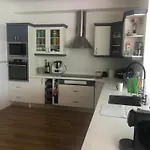 Δωμάτια σε οικογενειακή κατοικία Em Casa Longe De Casa, Tao Bom! *