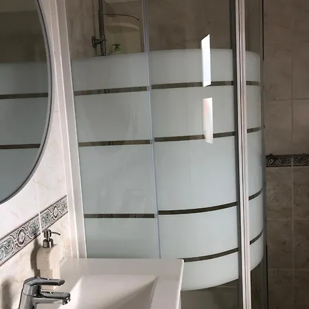 Em Casa Longe De Casa, Tao Bom! *