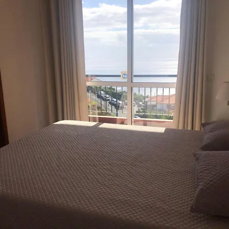 Em Casa Longe De Casa, Tao Bom! Проживание в семье Гаула