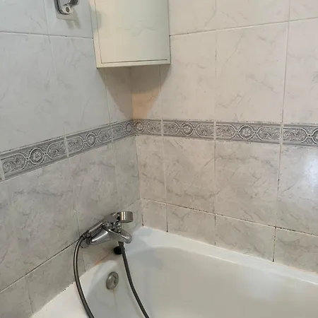 Em Casa Longe De Casa, Tao Bom!
