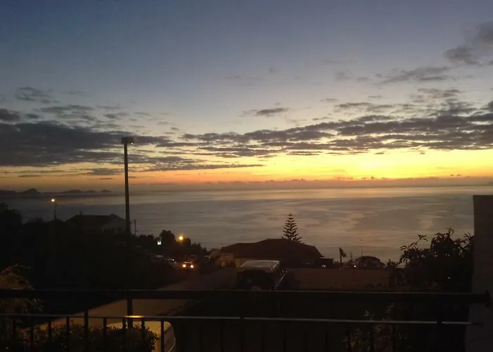 Em Casa Longe De Casa, Tao Bom! Alloggio in famiglia